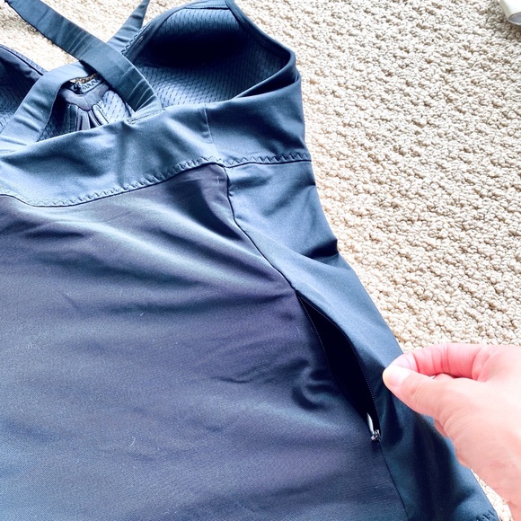 Black Athleta Padded Workout Tank - Picture 3 of 6